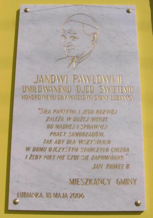 Tablica upamiętniająca Św. Jana Pawła II