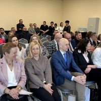 I rocznica powstania przedszkola i żłobka, na zdjęciach goście i dzieci.