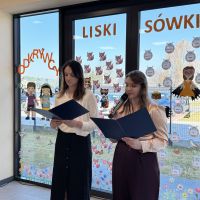 I rocznica powstania przedszkola i żłobka, na zdjęciach goście i dzieci.