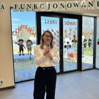 I rocznica powstania przedszkola i żłobka, na zdjęciach goście i dzieci.