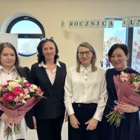 I rocznica powstania przedszkola i żłobka, na zdjęciach goście i dzieci.