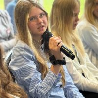 Uczestnicy debaty w Wybczu
