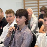 Uczestnicy debaty w Wybczu