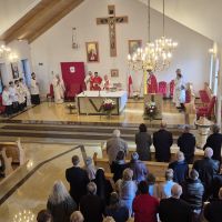 Zdjęcia z 19.10.2025 r. - msza św. odpustowa w kościele w Łubiance pod przewodnictwem biskupa Arkadiusza Okroja