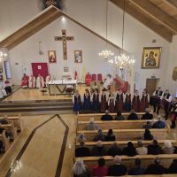 Zdjęcia z 19.10.2025 r. - msza św. odpustowa w kościele w Łubiance pod przewodnictwem biskupa Arkadiusza Okroja
