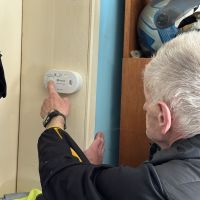 Zdjęcia z montażu czujek u mieszkańców gminy