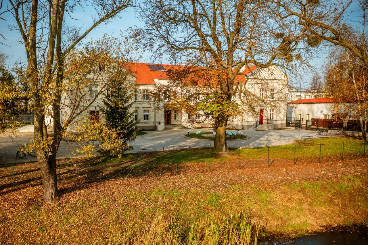 Pałac w Warszewicach